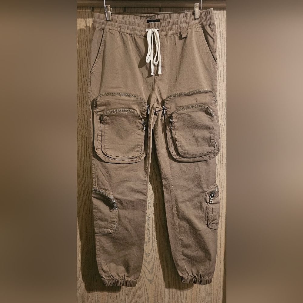 Men's Tan Cargo Pants Size LARGE